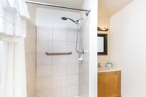 Days Inn by Wyndham Maui Oceanfront