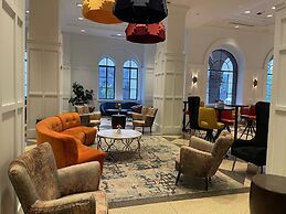 Warwick Allerton - Chicago