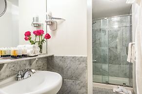 Warwick Allerton - Chicago