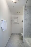 Warwick Allerton - Chicago