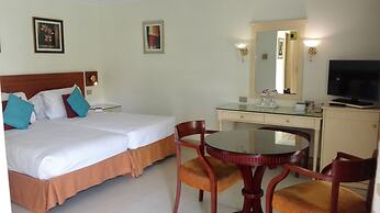 Cairo Pyramids Hotel