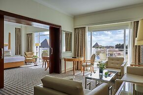 Cairo Pyramids Hotel