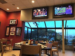 Holiday Inn & Suites Chicago-Carol Stream (Wheaton) by IHG