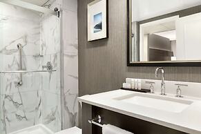 Embassy Suites by Hilton Montreal Airport