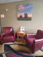 Days Inn & Suites by Wyndham Fargo 19th Ave/Airport Dome