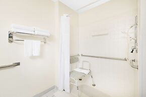 Days Inn & Suites by Wyndham Fargo 19th Ave/Airport Dome