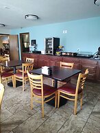 Days Inn & Suites by Wyndham Fargo 19th Ave/Airport Dome