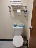 Days Inn & Suites by Wyndham Fargo 19th Ave/Airport Dome