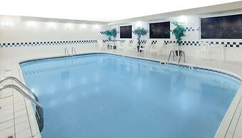 Days Inn & Suites by Wyndham Fargo 19th Ave/Airport Dome