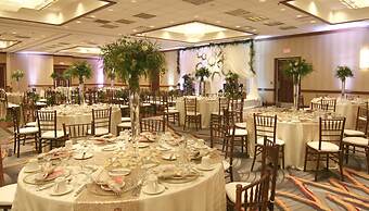 DoubleTree by Hilton Chicago - Alsip