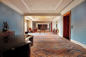 Little America Cheyenne