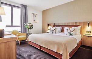 Plaza Tour Eiffel Hotel