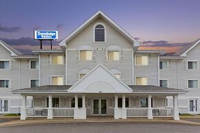 Travelodge Suites by Wyndham Saint John
