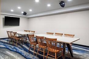 Fairfield Inn & Suites by Marriott Springfield Enfield