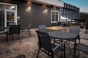 Fairfield Inn & Suites by Marriott Springfield Enfield