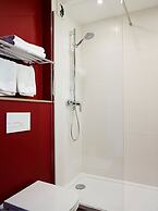 Median Paris Congres Hotel