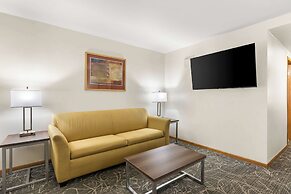 Best Western West Towne Suites