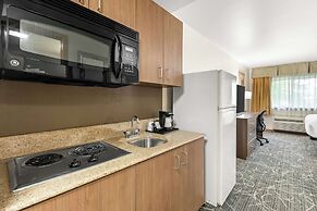 Best Western West Towne Suites
