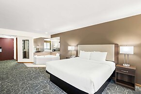 Best Western West Towne Suites