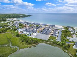 Sea Crest Beach Resort
