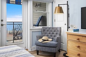 Sea Crest Beach Resort
