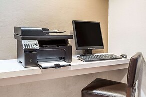 Travelodge by Wyndham Deltona