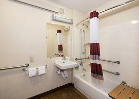 Red Roof Inn Hickory