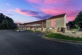 Red Roof Inn Hickory