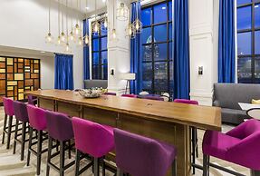 Hampton Inn & Suites Newport/Cincinnati