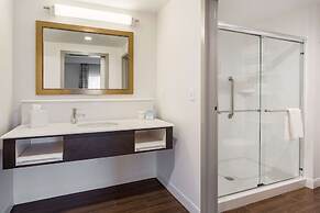 Hampton Inn & Suites Newport/Cincinnati