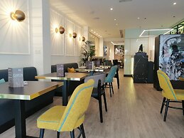 Hotel Gran Versalles