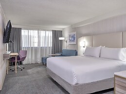 Crowne Plaza Indianapolis-Airport by IHG