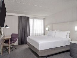 Crowne Plaza Indianapolis-Airport by IHG