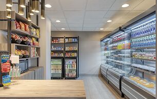 Crowne Plaza Indianapolis-Airport by IHG