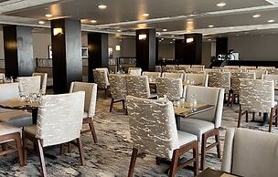 Crowne Plaza Indianapolis-Airport by IHG
