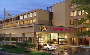 Crowne Plaza Indianapolis - Airport, an IHG Hotel