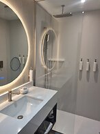 Armon Plaza Montreal Airport