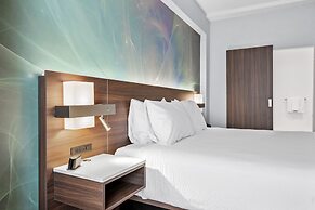 Armon Plaza Montreal Airport