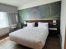 Armon Plaza Montreal Airport