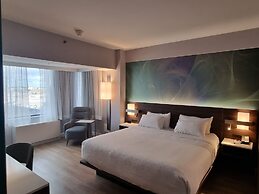 Armon Plaza Montreal Airport