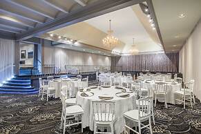 Armon Plaza Montreal Airpt, Trademark Collection by Wyndham