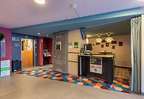 B&B Hotel Orléans Nord Saran