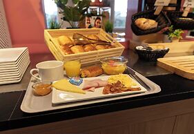 B&B Hotel Orléans Nord Saran