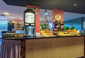 B&B Hotel Orléans Nord Saran