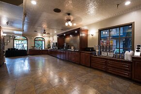 Vanllee Hotel and Suites