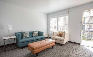 Vanllee Hotel and Suites