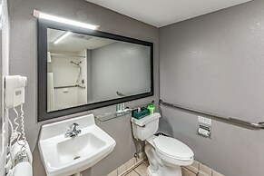 Quality Inn I-10 East near Frost Bank Center