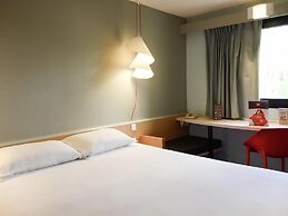 ibis Nevers