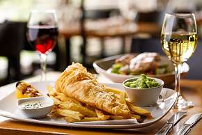 Holiday Inn Basildon by IHG