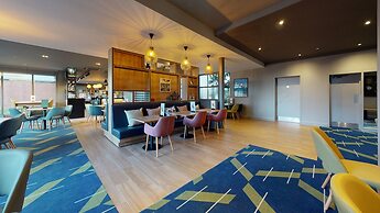 Holiday Inn Basildon by IHG